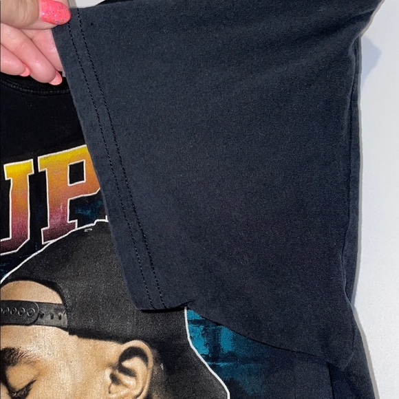 Vintage Tupac 2PAC Black Graphic Tee - Short Sleeve - Picture 4 of 7